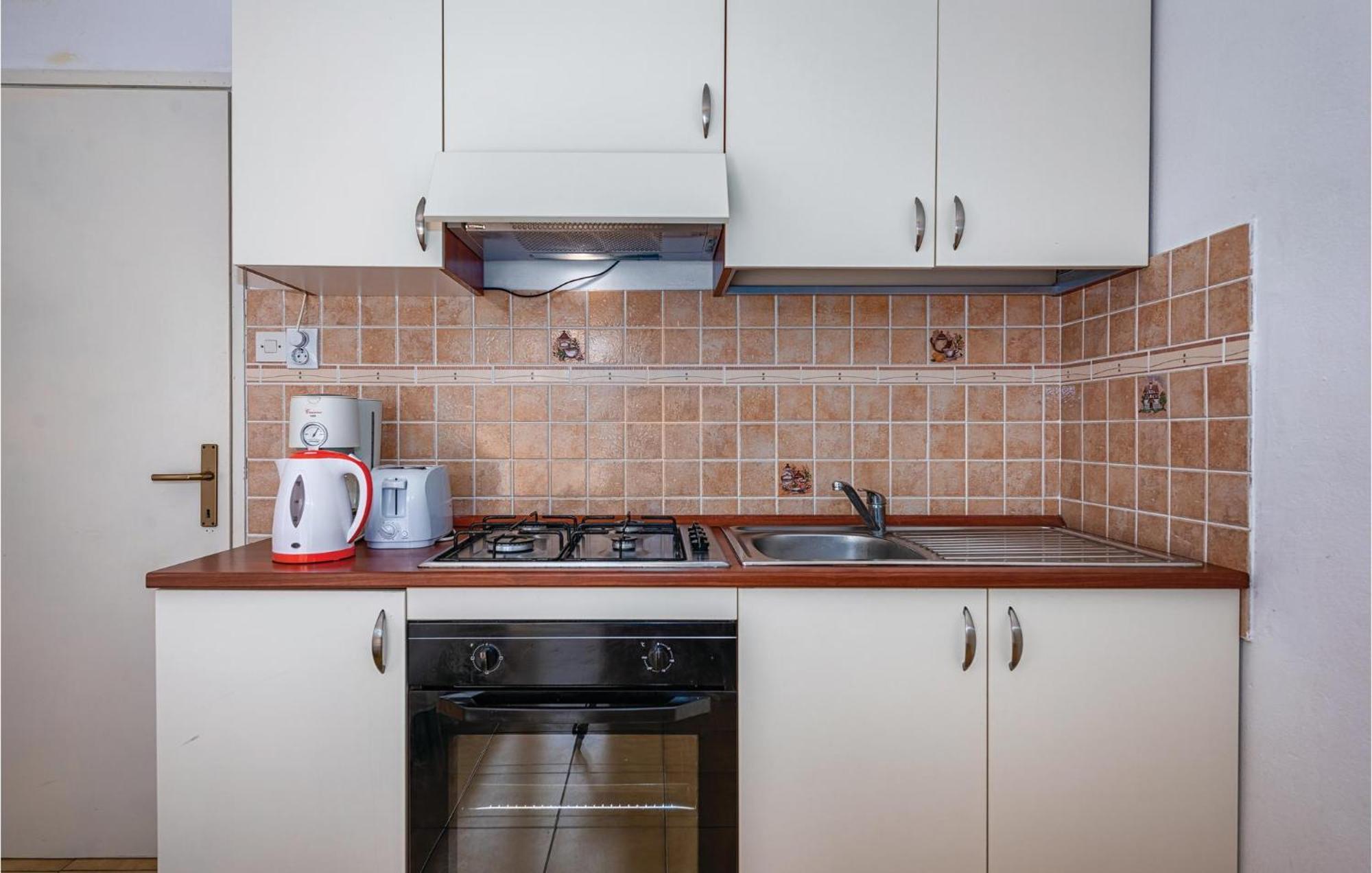Amazing Apartment In Rovinj With Wifi Εξωτερικό φωτογραφία