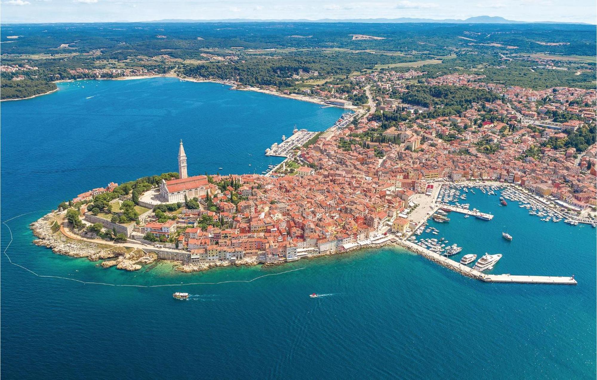 Amazing Apartment In Rovinj With Wifi Εξωτερικό φωτογραφία